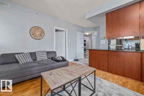 #704 9939 109 Street Nw, Edmonton, AB - Indoor Photo Showing Other Room