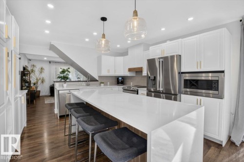 10951 62 Avenue Nw, Edmonton, AB - Indoor Photo Showing Kitchen With Upgraded Kitchen