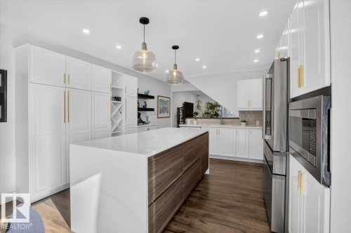 10951 62 Avenue Nw, Edmonton, AB - Indoor Photo Showing Kitchen With Upgraded Kitchen