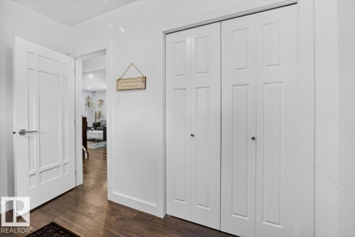 10951 62 Avenue Nw, Edmonton, AB - Indoor