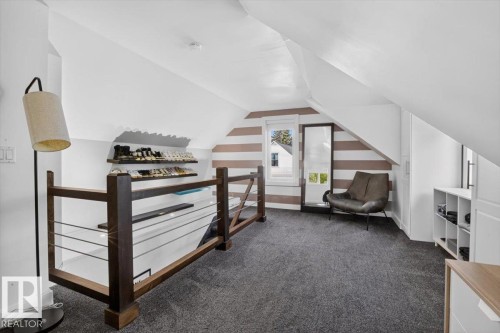 10951 62 Avenue Nw, Edmonton, AB - Indoor Photo Showing Other Room