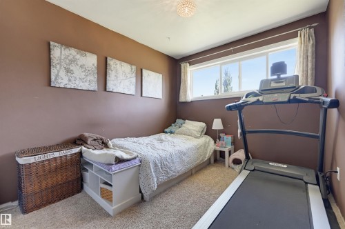 16112 108 Avenue Nw, Edmonton, AB - Indoor Photo Showing Bedroom