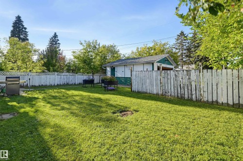 16112 108 Avenue Nw, Edmonton, AB - Outdoor