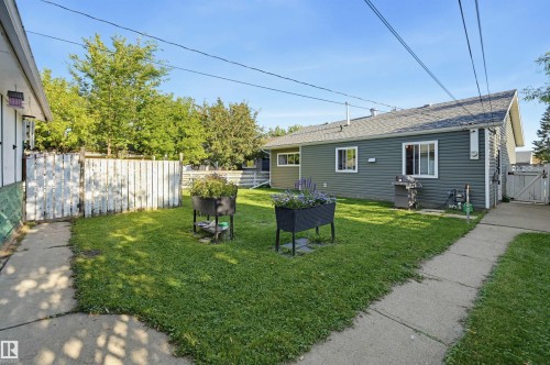 16112 108 Avenue Nw, Edmonton, AB - Outdoor