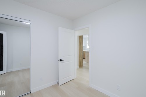 4103 111A Street Nw, Edmonton, AB - Indoor Photo Showing Other Room