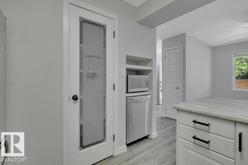 123 Telford Court, Leduc, AB - Indoor Photo Showing Other Room