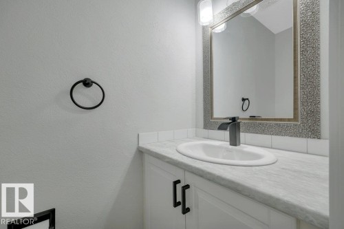 123 Telford Court, Leduc, AB - Indoor Photo Showing Bathroom