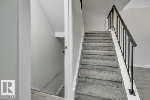 123 Telford Court, Leduc, AB - Indoor Photo Showing Other Room