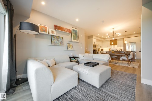 #312 7471 May Cm Nw, Edmonton, AB - Indoor Photo Showing Living Room