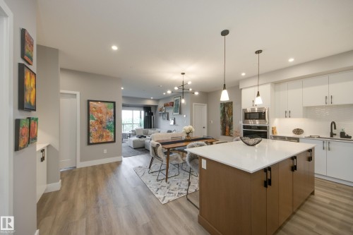 #312 7471 May Cm Nw, Edmonton, AB - Indoor Photo Showing Kitchen With Upgraded Kitchen