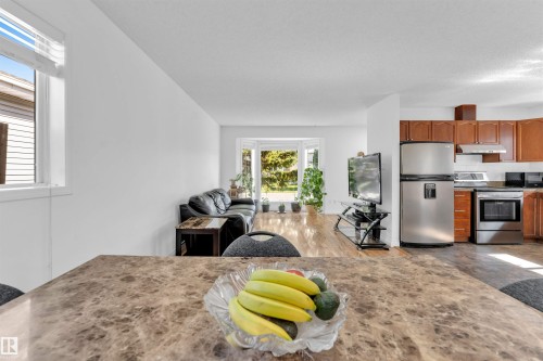 274 Kirkwood Avenue Nw, Edmonton, AB 