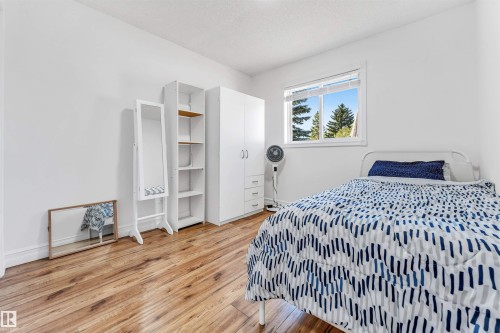 274 Kirkwood Avenue Nw, Edmonton, AB 