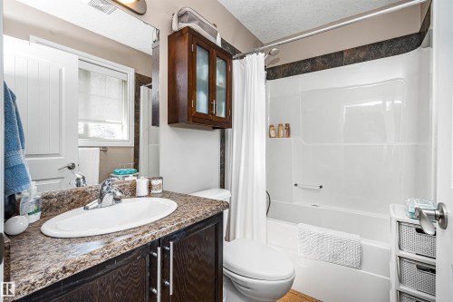 #146 5420 Grant Macewan Bv, Leduc, AB - Indoor Photo Showing Bathroom