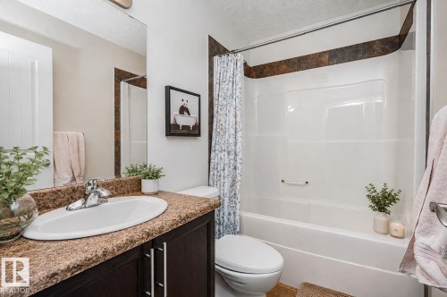 #146 5420 Grant Macewan Bv, Leduc, AB - Indoor Photo Showing Bathroom