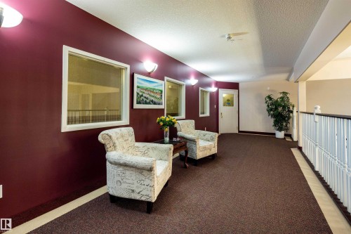#112 6703 172 St Nw, Edmonton, AB - Indoor Photo Showing Other Room