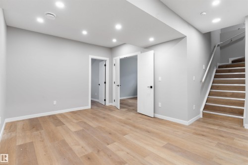 22328 88 Avenue Nw, Edmonton, AB - Indoor