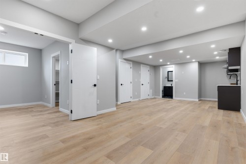 22328 88 Avenue Nw, Edmonton, AB - Indoor