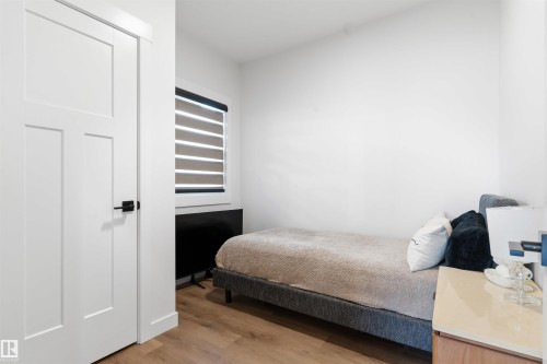 22328 88 Avenue Nw, Edmonton, AB - Indoor Photo Showing Bedroom