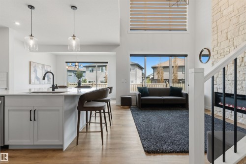 22328 88 Avenue Nw, Edmonton, AB - Indoor