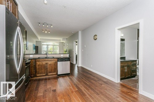 #209 10811 72 Av Nw, Edmonton, AB - Indoor Photo Showing Kitchen