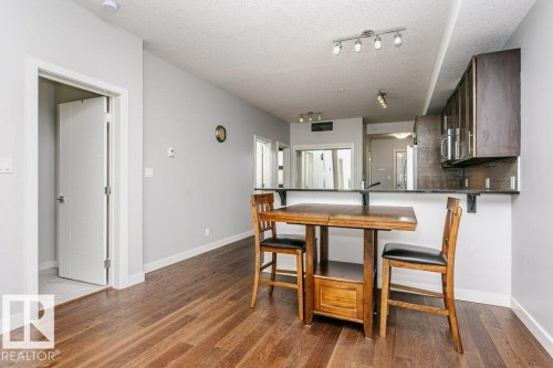 #209 10811 72 Av Nw, Edmonton, AB - Indoor