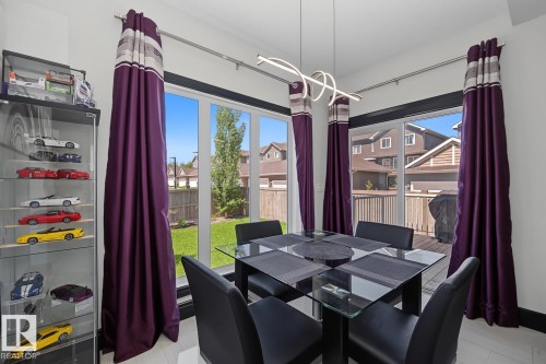 3629 Hummingbird Way Nw, Edmonton, AB - Indoor Photo Showing Dining Room