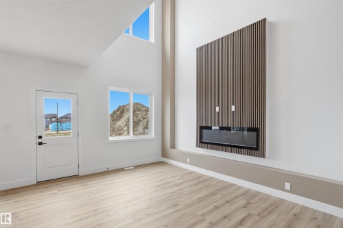 1798 Crossbill Loop Nw, Edmonton, AB - Indoor Photo Showing Other Room