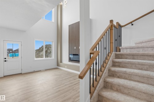 1798 Crossbill Loop Nw, Edmonton, AB - Indoor Photo Showing Other Room