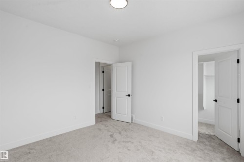 1798 Crossbill Loop Nw, Edmonton, AB - Indoor Photo Showing Other Room