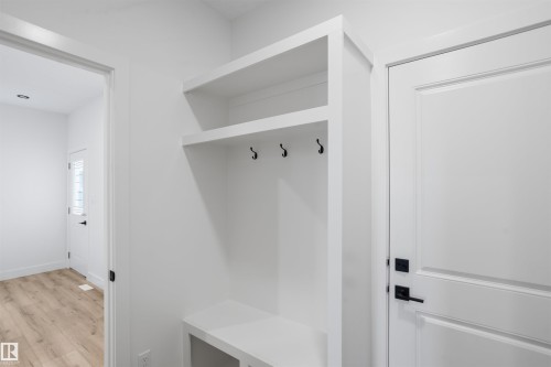 1798 Crossbill Loop Nw, Edmonton, AB - Indoor