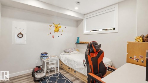 142 Aston Bend, Leduc, AB - Indoor Photo Showing Bedroom