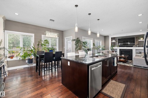 967 175 Street Sw, Edmonton, AB - Indoor Photo Showing Other Room