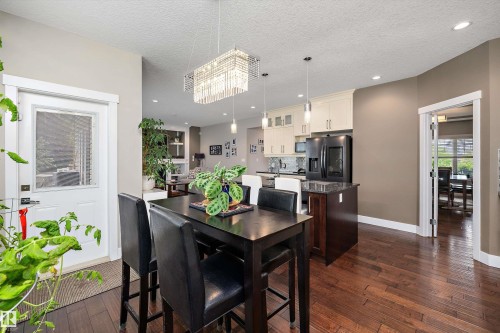 967 175 Street Sw, Edmonton, AB - Indoor Photo Showing Dining Room