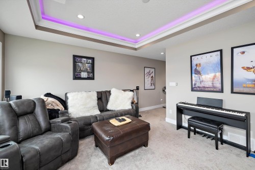 967 175 Street Sw, Edmonton, AB - Indoor Photo Showing Other Room