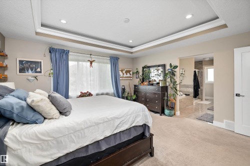 967 175 Street Sw, Edmonton, AB - Indoor Photo Showing Bedroom