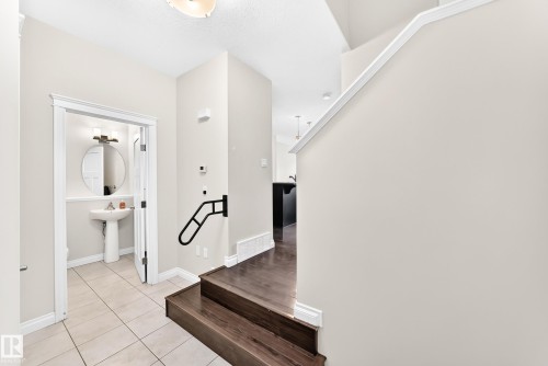 258 Sturtz Bend, Leduc, AB - Indoor Photo Showing Other Room
