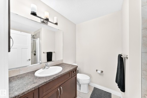 258 Sturtz Bend, Leduc, AB - Indoor Photo Showing Bathroom