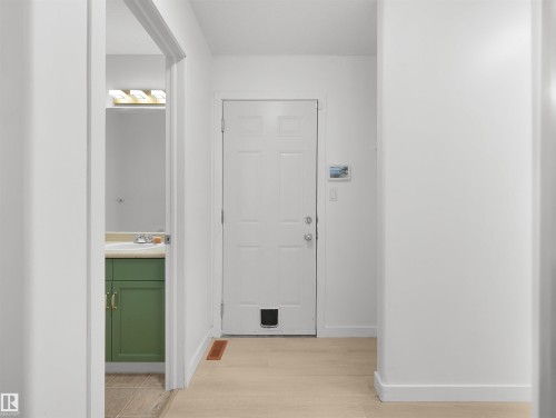 4808 34 Ave, Beaumont, AB - Indoor Photo Showing Other Room