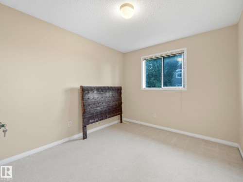 2nd bedroom, upper level - 1142 Barnes Way Sw, Edmonton, AB - Indoor Photo Showing Other Room