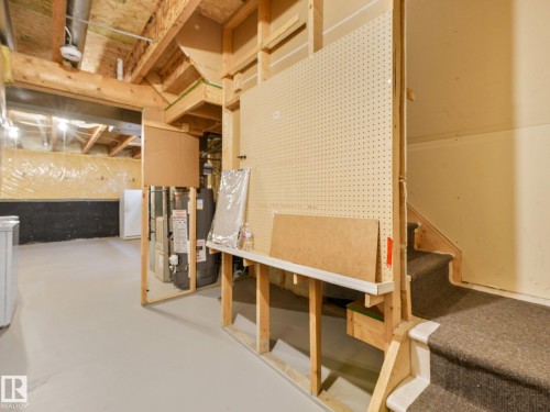 1142 Barnes Way Sw, Edmonton, AB - Indoor