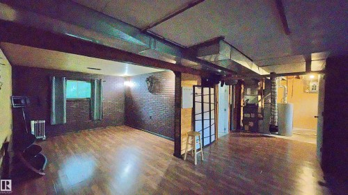3520 17B Avenue Nw, Edmonton, AB - Indoor Photo Showing Other Room