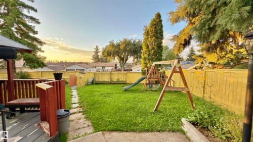 3520 17B Avenue Nw, Edmonton, AB - Outdoor With Backyard