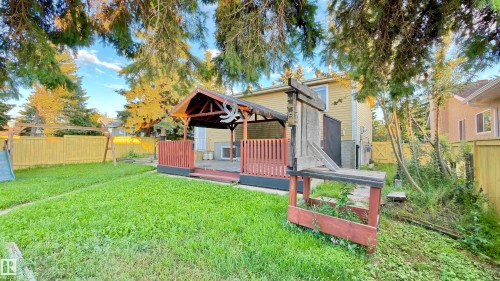 3520 17B Avenue Nw, Edmonton, AB - Outdoor