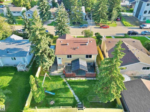 3520 17B Avenue Nw, Edmonton, AB - Outdoor