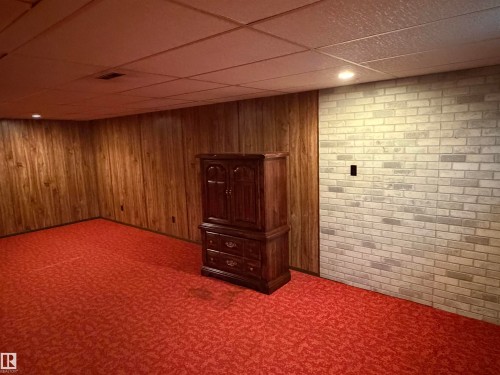 12124 51 Street Nw, Edmonton, AB - Indoor Photo Showing Other Room