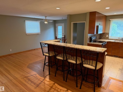 12124 51 Street Nw, Edmonton, AB - Indoor