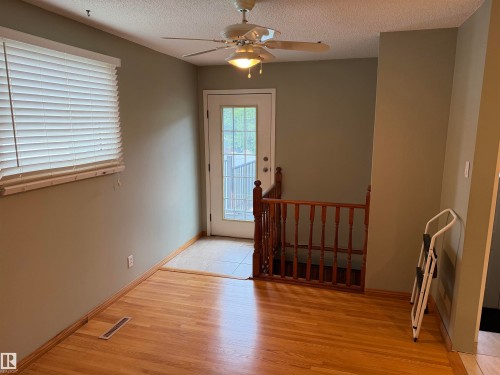 12124 51 Street Nw, Edmonton, AB - Indoor Photo Showing Other Room