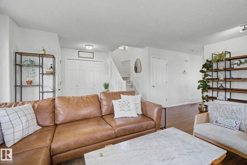 15727 141 Street Nw, Edmonton, AB - Indoor Photo Showing Living Room