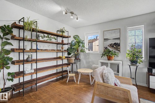 15727 141 Street Nw, Edmonton, AB - Indoor Photo Showing Other Room