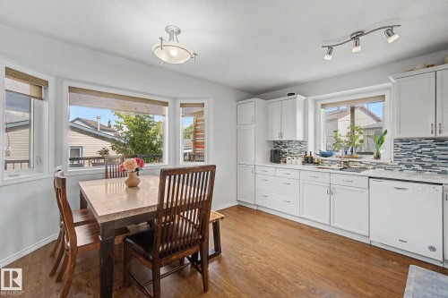 15727 141 Street Nw, Edmonton, AB - Indoor Photo Showing Dining Room